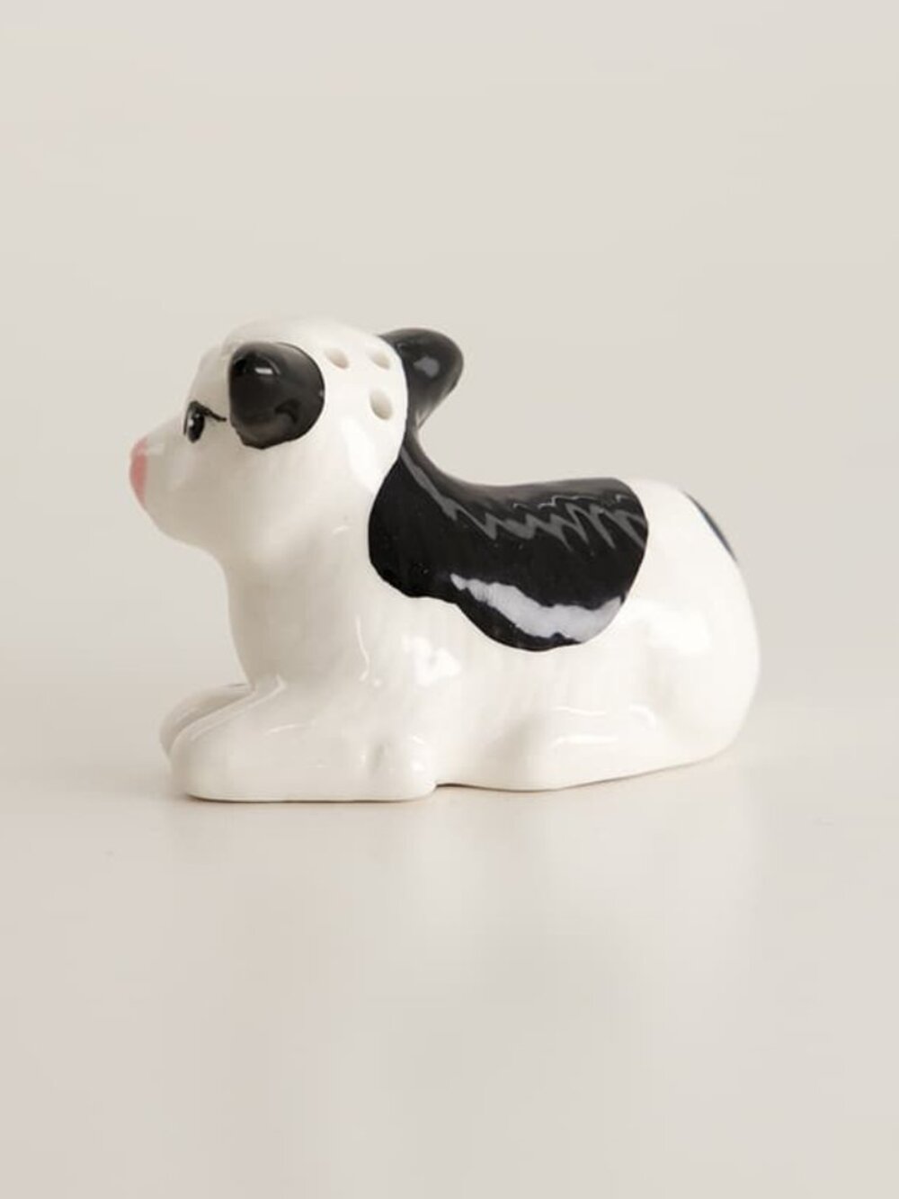 Cracker Barrel Cow Salt & Pepper Shakers Black White Brown Stoneware Farmhouse - Picture 3 of 9